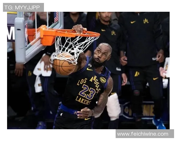 沃西：詹姆斯不满足于投很多三分 他会利用身体优势强行撕开防守